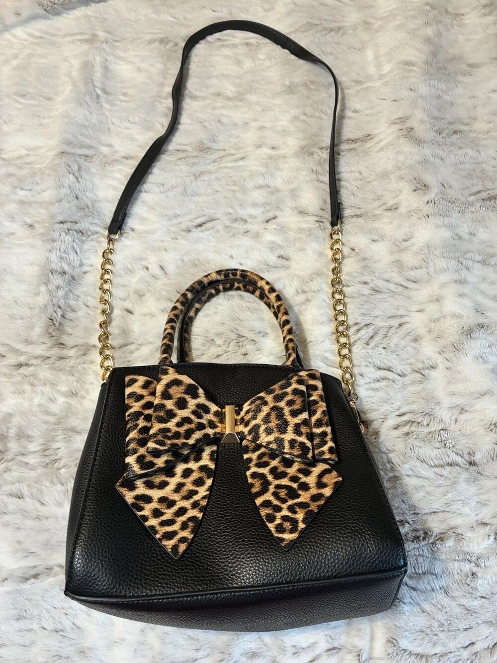 Like Dreams Women’s Black Purse With Leopard Bow